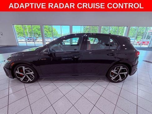 Used 2026 Volkswagen GTI SE FWD image 4