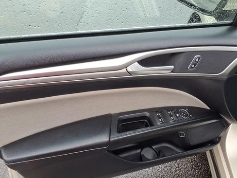 Used 2018 Ford Fusion S FWD image 10