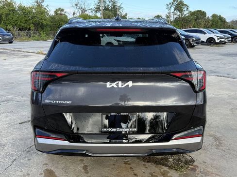 New 2026 Kia Sportage SX image 5