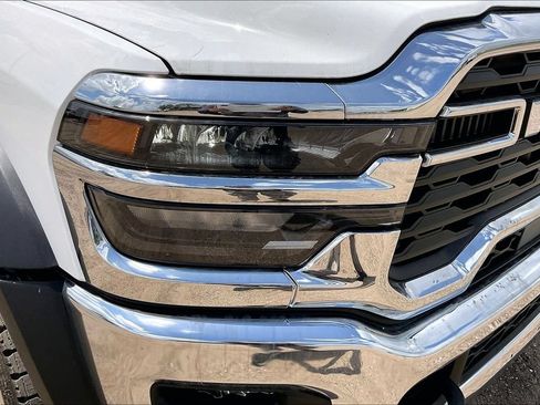 New 2026 RAM 5500 4x4 Regular Cab image 15