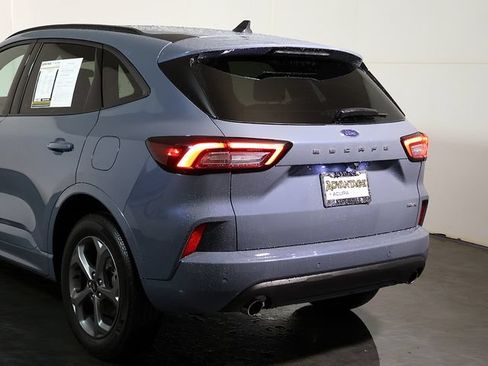Used 2023 Ford Escape ST-Line w/ Tech Pack #1 AWD/4WD image 11