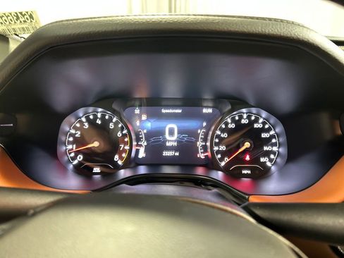 Used 2024 Jeep Compass Limited image 16