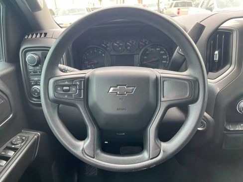 Used 2024 Chevrolet Silverado 1500 Custom Trail Boss w/ Turbomax Blackout Package AWD/4WD image 16