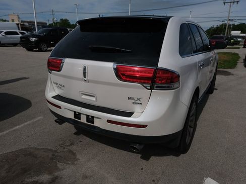 Used 2011 Lincoln MKX AWD w/ 102A Rapid Spec Order Code image 6