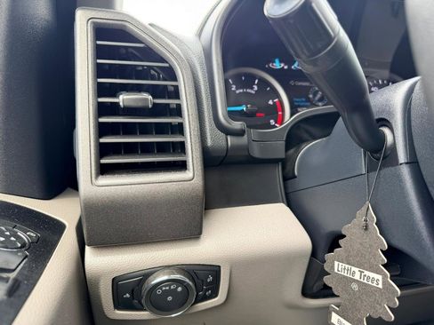 Used 2022 Ford F350 XL w/ STX Appearance Package AWD/4WD image 23