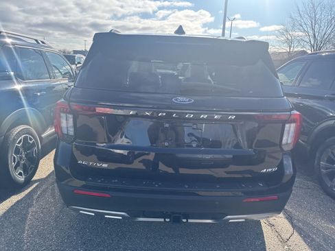 New 2026 Ford Explorer Active w/ Active Comfort Package AWD/4WD image 11