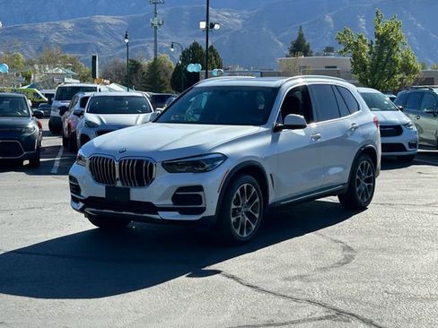 Used 2023 BMW X5 xDrive40i w/ Premium Package AWD/4WD image 8