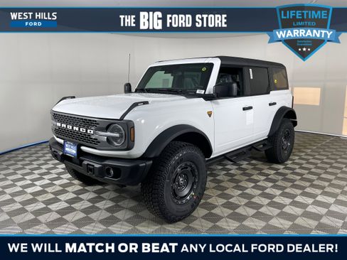 New 2025 Ford Bronco Badlands w/ Sasquatch Package image 1