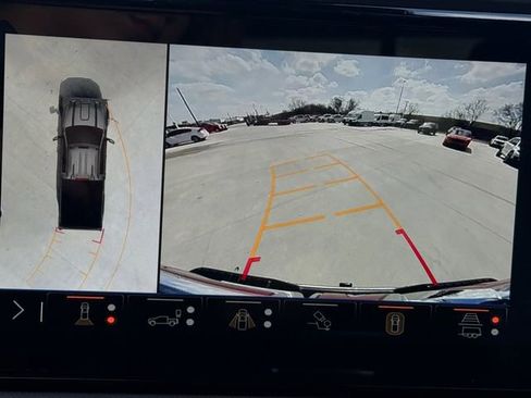 Used 2024 GMC Sierra 2500 AT4 w/ AT4 Premium Plus Package image 8