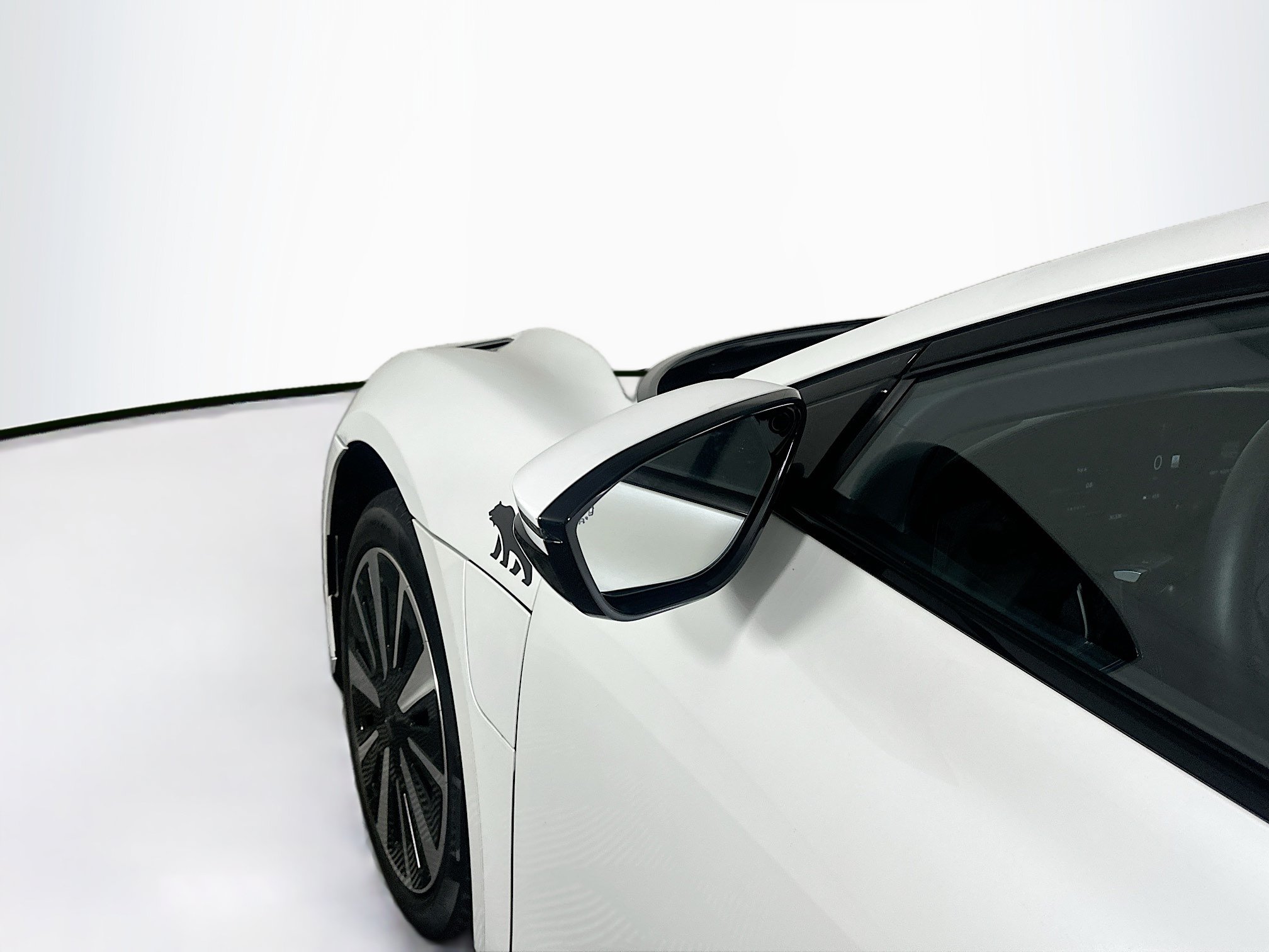 Used 2024 Lucid Air Touring AWD/4WD image 16