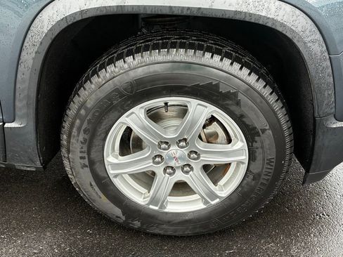 Used 2019 GMC Acadia SLE w/ LPO, Floor Liner Package FWD image 11