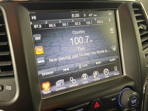 Used 2017 Jeep Grand Cherokee Trailhawk image 7