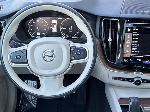 Used 2021 Volvo XC60 T8 Inscription Expression w/ Advanced Package image 15