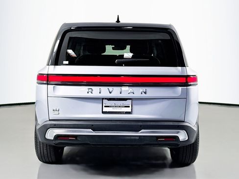 Used 2024 Rivian R1S Adventure image 3