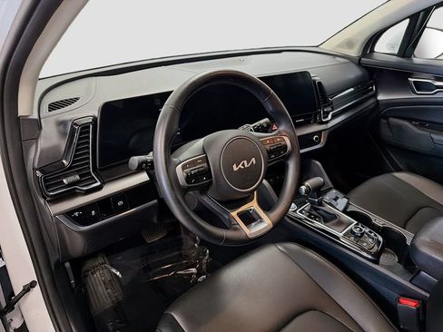 Used 2023 Kia Sportage EX FWD image 11
