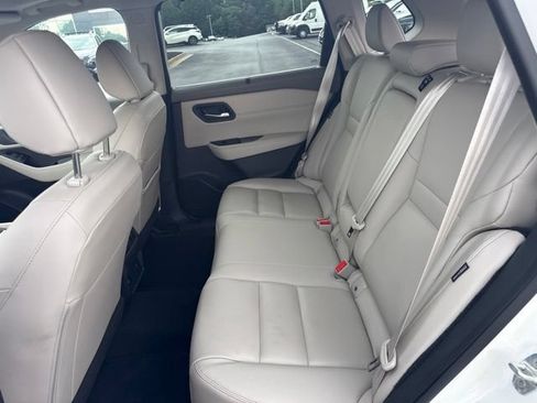 Used 2023 Nissan Rogue SL w/ SL Premium Package AWD/4WD image 14