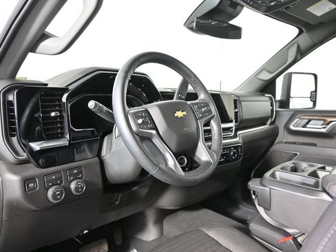 Used 2026 Chevrolet Silverado 3500 LT w/ Convenience Package AWD/4WD image 22