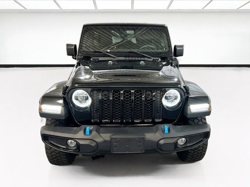 Used 2023 Jeep Wrangler Unlimited w/ 8.4" Radio Group AWD/4WD image 2