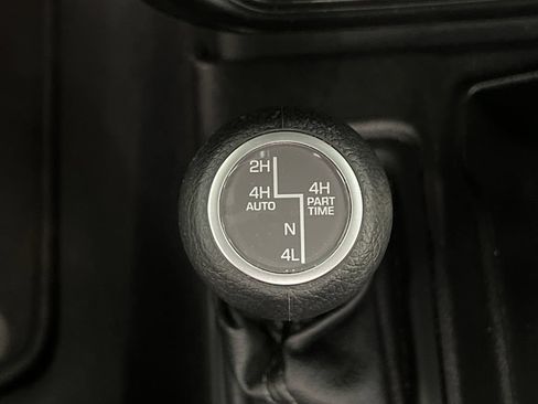 Used 2024 Jeep Wrangler Unlimited Sahara AWD/4WD image 47