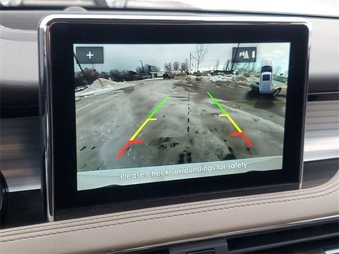 Certified 2022 Lincoln Corsair AWD w/ Equipment Group 101A image 23