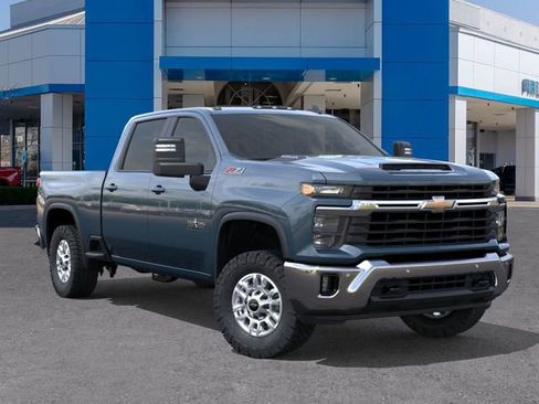 New 2026 Chevrolet Silverado 2500 LT image 7