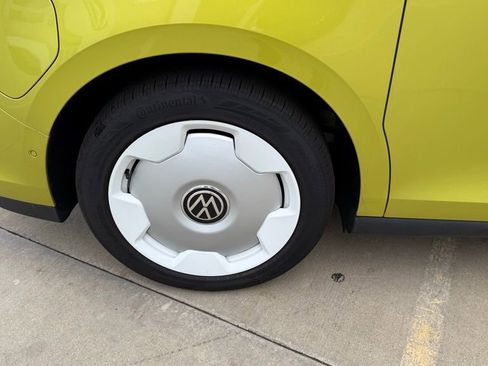 Used 2025 Volkswagen ID. Buzz 1st Edition AWD/4WD image 6