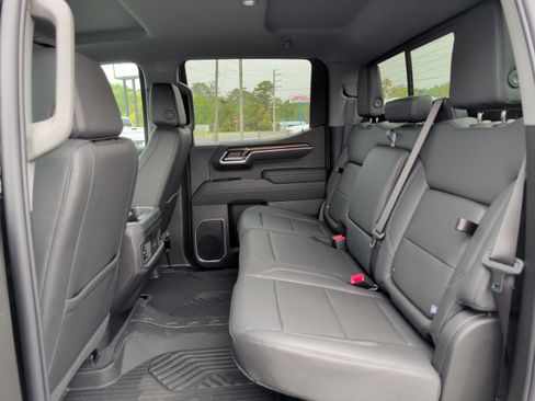 New 2026 Chevrolet Silverado 1500 LT w/ Z71 Off-Road Package image 13