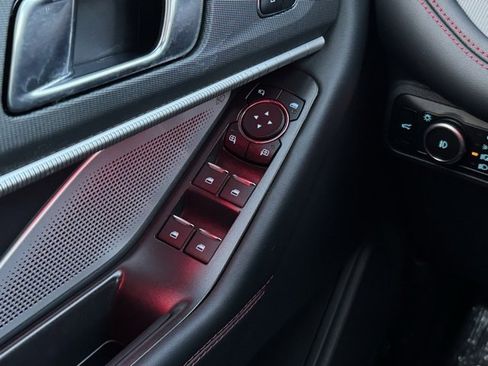 Certified 2025 Ford Explorer ST image 33