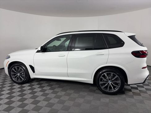 New 2026 BMW X5 sDrive40i w/ M Sport Package image 11