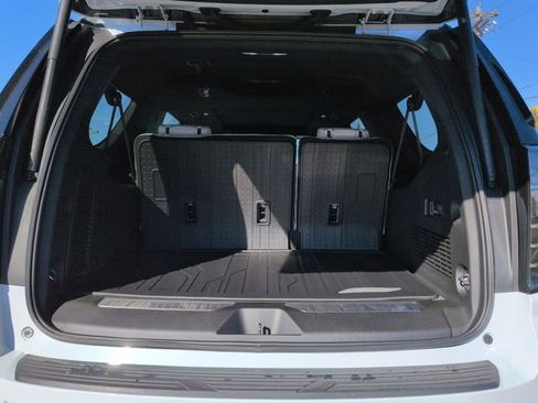 New 2026 Chevrolet Suburban Premier w/ Sun And Tow Package image 25