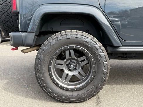 Certified 2016 Jeep Wrangler Unlimited Rubicon AWD/4WD image 17