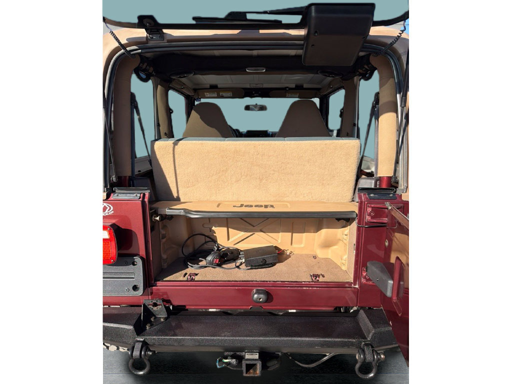 Used 2001 Jeep Wrangler Sahara AWD/4WD image 10