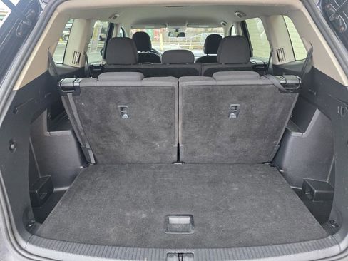 Used 2019 Volkswagen Atlas S w/ Towing Package image 8