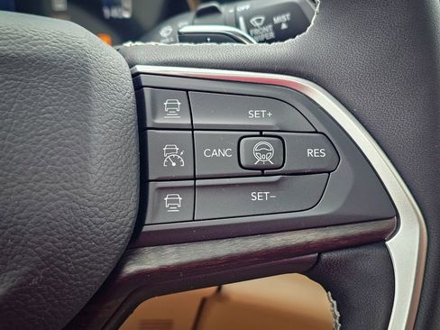 New 2026 Jeep Grand Cherokee Limited image 21