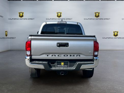 Used 2019 Toyota Tacoma SR5 RWD image 4