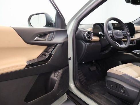 New 2026 Chevrolet Equinox ACTIV w/ Convenience Package III image 8