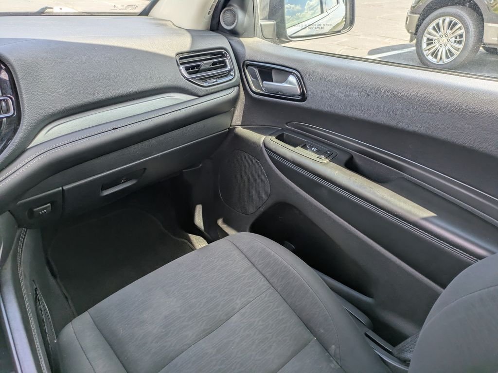 Used 2021 Dodge Durango SXT w/ 3rd Row Seating Group RWD image 19