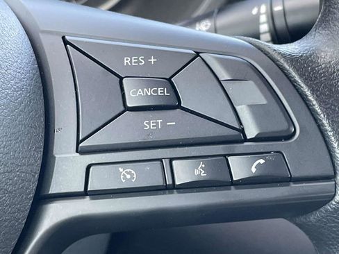 Used 2025 Nissan Sentra S image 23