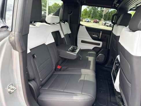 Used 2025 GMC Hummer EV 3X AWD/4WD image 35