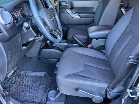 Used 2017 Jeep Wrangler Unlimited Sport w/ Quick Order Package 24S image 5