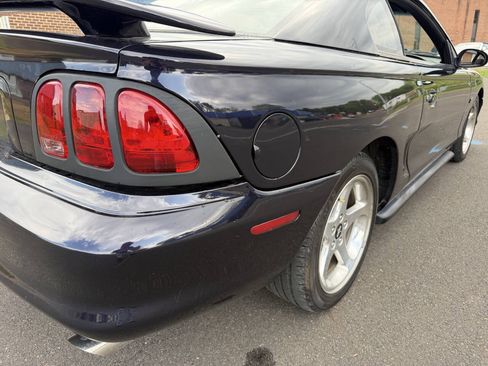 Used 1994 Ford Mustang GT RWD image 7