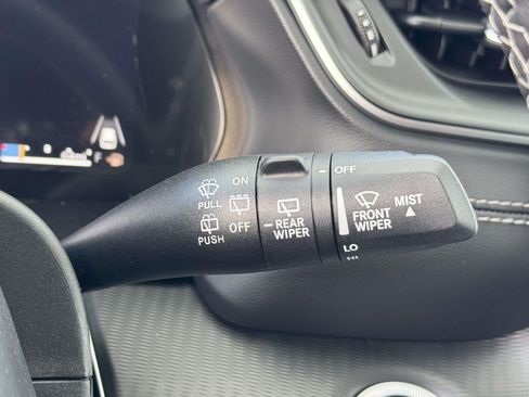 New 2025 Jeep Grand Cherokee L Laredo AWD/4WD image 11