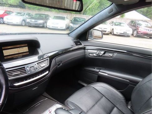 Used 2012 Mercedes-Benz S 63 AMG image 25