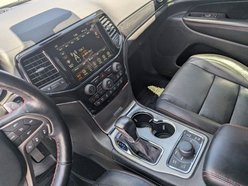 Used 2020 Jeep Grand Cherokee Trailhawk w/ Trailhawk Luxury Group AWD/4WD image 19