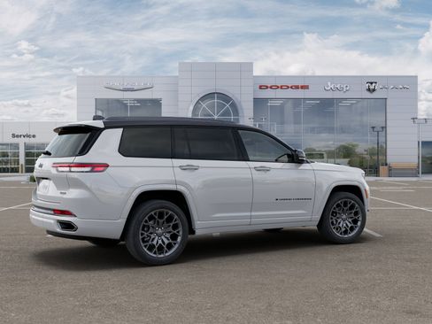 New 2025 Jeep Grand Cherokee L Summit w/ Obsidian Package image 37