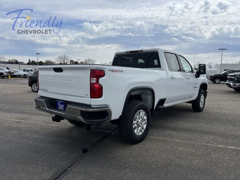 New 2026 Chevrolet Silverado 3500 LT image 3