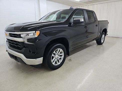 Used 2023 Chevrolet Silverado 1500 LT AWD/4WD image 27