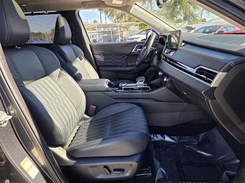 Used 2025 Mitsubishi Outlander SEL image 21