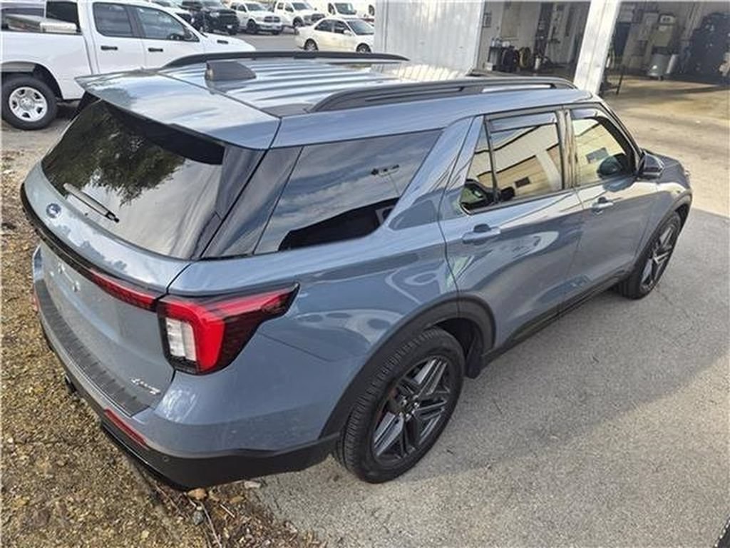 Used 2025 Ford Explorer ST-Line w/ Premium Package AWD/4WD image 50
