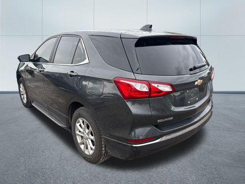 Used 2021 Chevrolet Equinox LT AWD/4WD image 2